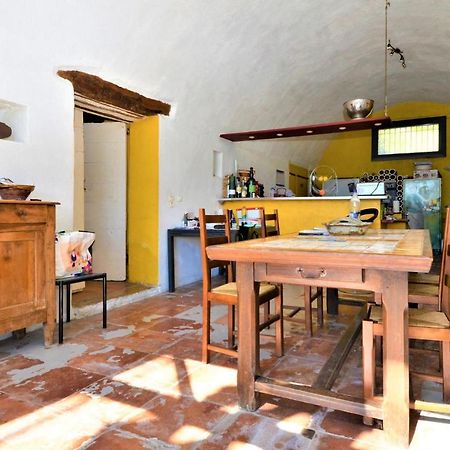 Stunning Home In St-Hippolyte-Du-Fort With Wifi 생-이폴리트-뒤-포르 외부 사진